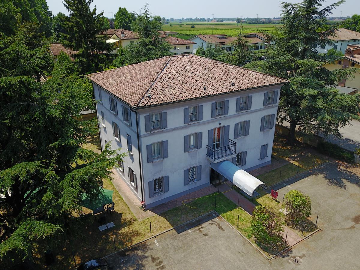 Hotel Sporting Campagnola Emilia Extérieur photo